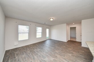 164 Goldenrod in Livingston, TX - Building Photo - Building Photo