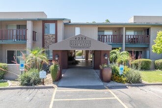 Scottsdale Park Place in Scottsdale, AZ - Building Photo - Building Photo