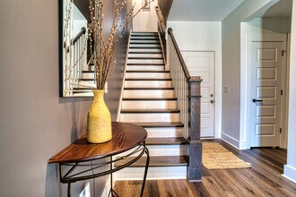 8113 Diversy Way in Raleigh, NC - Foto de edificio - Building Photo