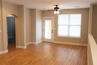 2015 Walden Pond Way in Cape Girardeau, MO - Building Photo - Building Photo