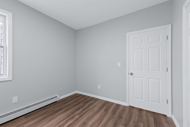 58 Old Bergen Rd in Jersey City, NJ - Building Photo - Building Photo