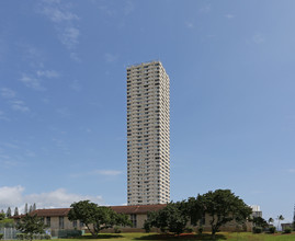 Pearlridge Square in Aiea, HI - Building Photo - Building Photo