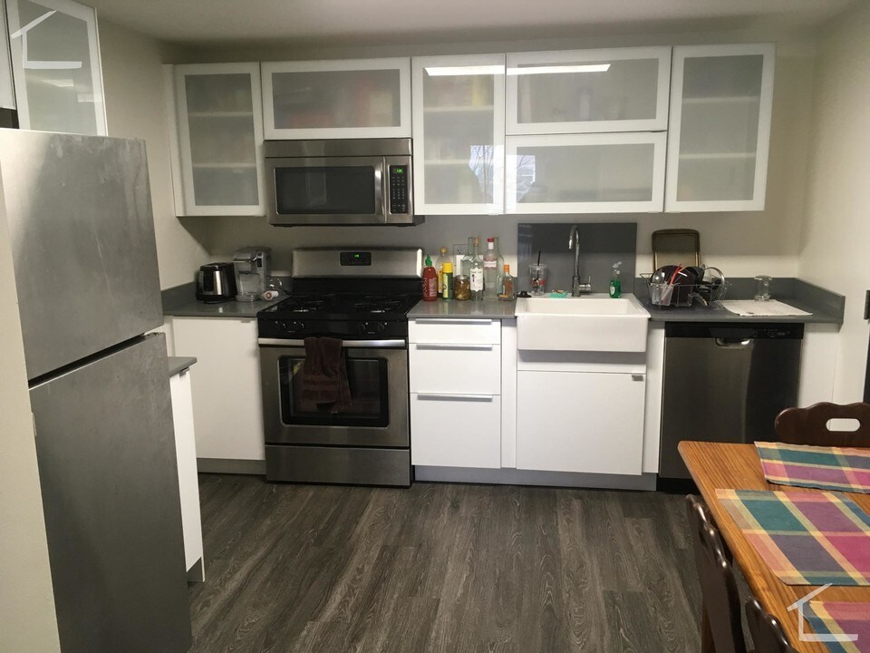 3 Darling St, Unit 3 in Boston, MA - Building Photo