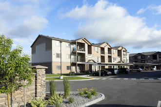 Fieldstone Apartments in Post Falls, ID - Foto de edificio - Building Photo