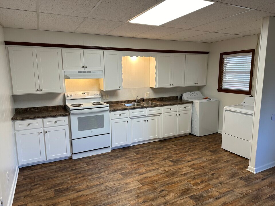 5 S Lowder St, Unit 1 in Paris, AR - Building Photo