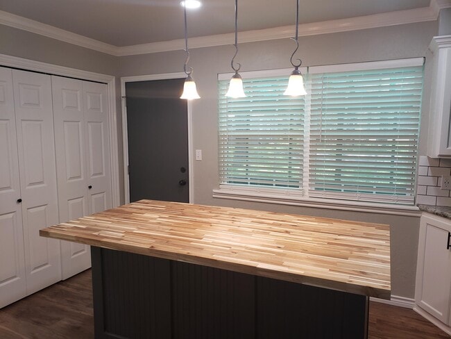 204 S Morrison Dr in Ada, OK - Building Photo - Building Photo