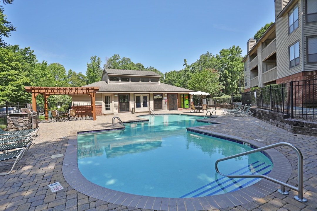 Mallard Green in Charlotte, NC - Building Photo