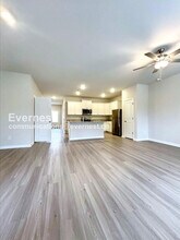 2104 Willow Gln Dr in Graham, NC - Building Photo - Building Photo