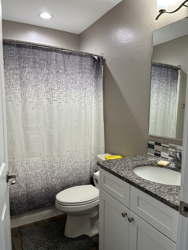 1729 Village Pkwy in Elko, NV - Building Photo - Building Photo