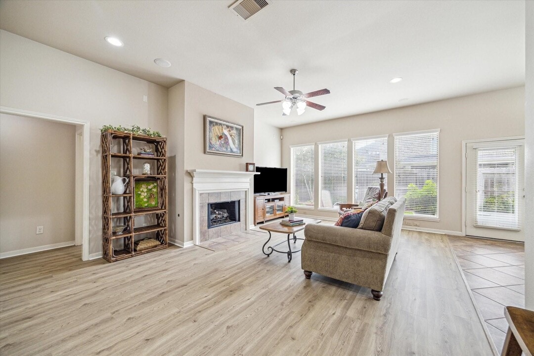 6315 Teal Mist Ln in Fulshear, TX - Building Photo