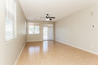 1072 S 177th Dr in Goodyear, AZ - Foto de edificio - Building Photo