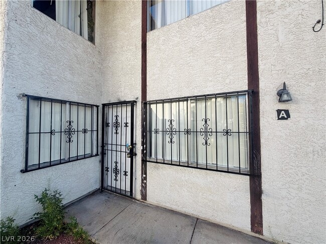 property at 4264 Tara Ave