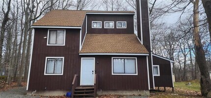 424 Northampton Rd in Tobyhanna, PA - Building Photo - Building Photo