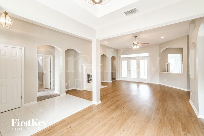 property at 1528 Walnut Creek Dr
