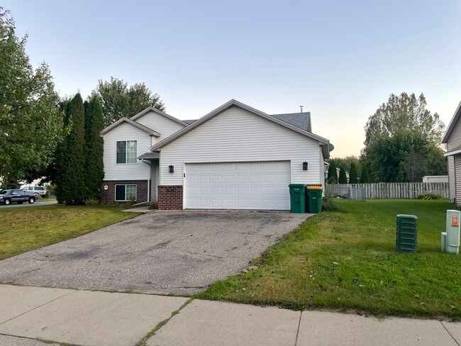 1032 4th St N in Sartell, MN - Building Photo - Building Photo
