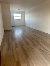 5441 W 24th Ave, Unit 34 in Hialeah, FL - Building Photo - Building Photo