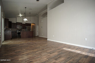 8517 Del Rivers in El Paso, TX - Building Photo - Building Photo