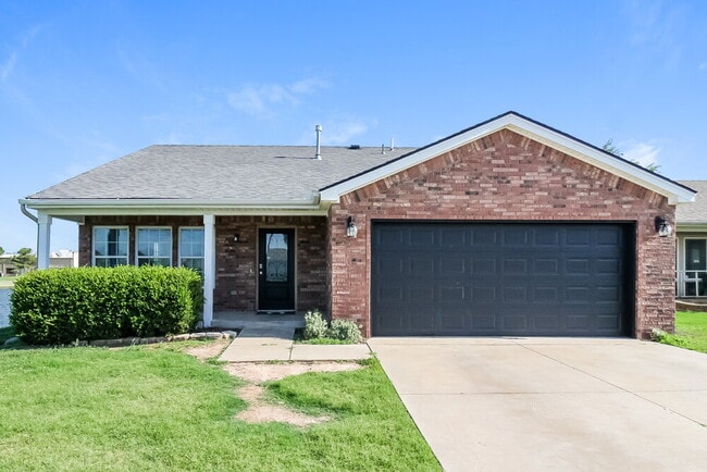 property at 816 Eric Cir