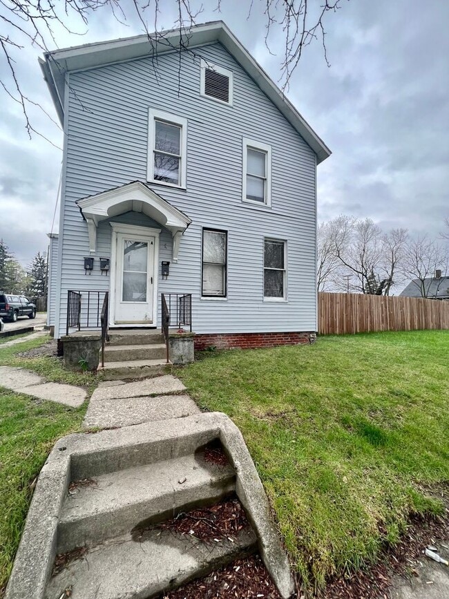 property at 2422 New Haven Ave