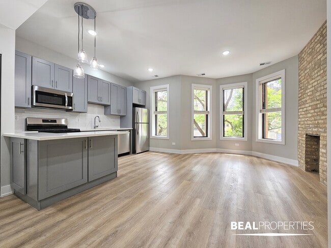 428 W Belden Ave in Chicago, IL - Building Photo - Building Photo