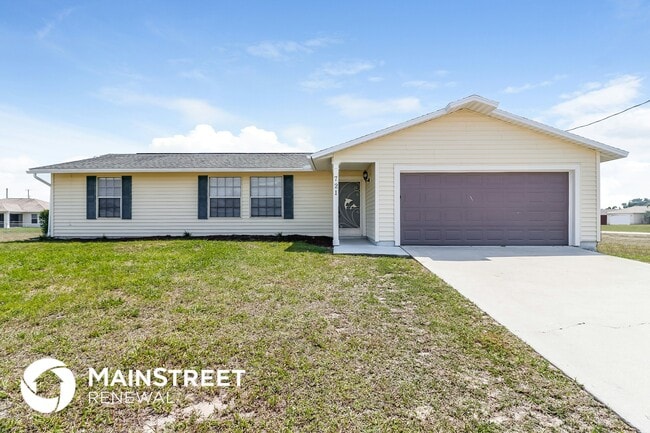 property at 721 NW Douglas Cir