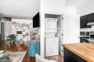 36 Strawberry St in Philadelphia, PA - Building Photo - Building Photo