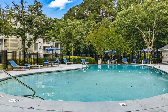 Birch Run Apartments in Clarkston, GA - Foto de edificio - Building Photo