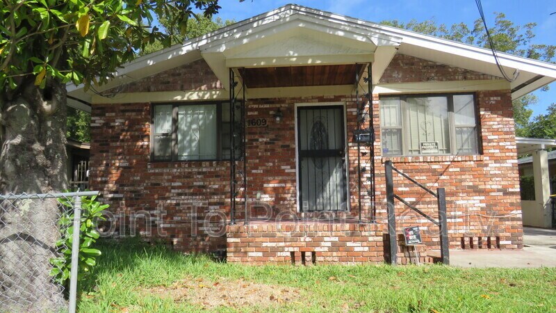 1609 W 13th St in Jacksonville, FL - Building Photo