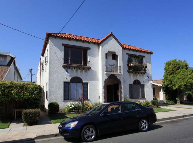 3109-3117 E 4th St in Long Beach, CA - Building Photo - Building Photo