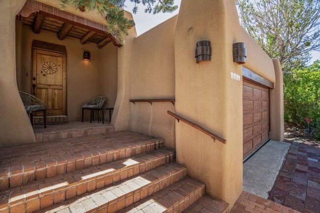 1387 Cam Corto in Santa Fe, NM - Building Photo - Building Photo