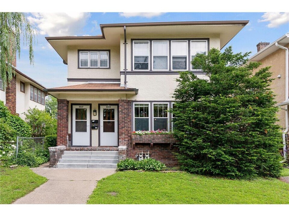 3319 Emerson Ave S in Minneapolis, MN - Building Photo