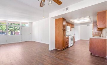 1725 Kings Dr in Paso Robles, CA - Building Photo - Building Photo