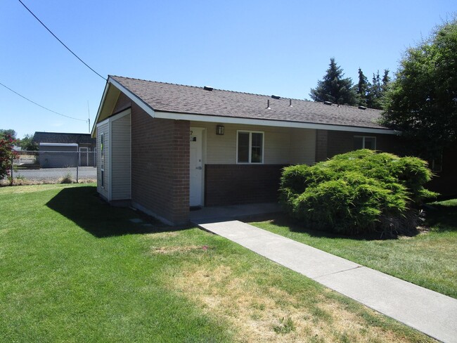 property at 702-704 2nd Ave