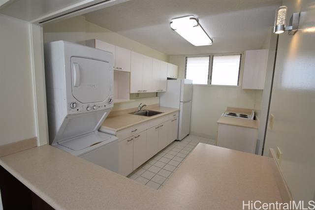 780 Amana St in Honolulu, HI - Building Photo - Building Photo