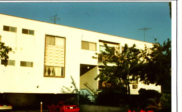 1241 Tamarind Ave in Los Angeles, CA - Foto de edificio