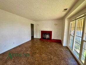 7500 Deerwood Ave in Oakland, CA - Building Photo - Building Photo