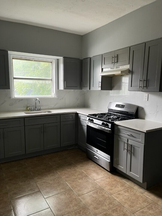 30 Mt Vernon Ave in Irvington, NJ - Building Photo