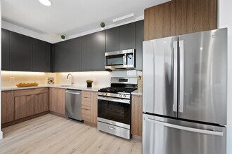 Baypark Bayonne in Bayonne, NJ - Building Photo - Building Photo