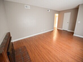 4712 Ashbrook Pl in Las Vegas, NV - Building Photo - Building Photo