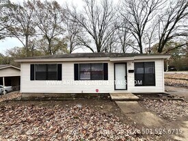 7 London Cir in Little Rock, AR - Building Photo