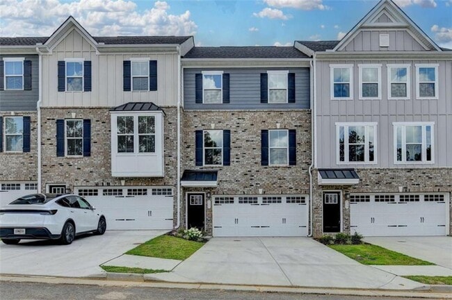 935 Woods Chapel Rd