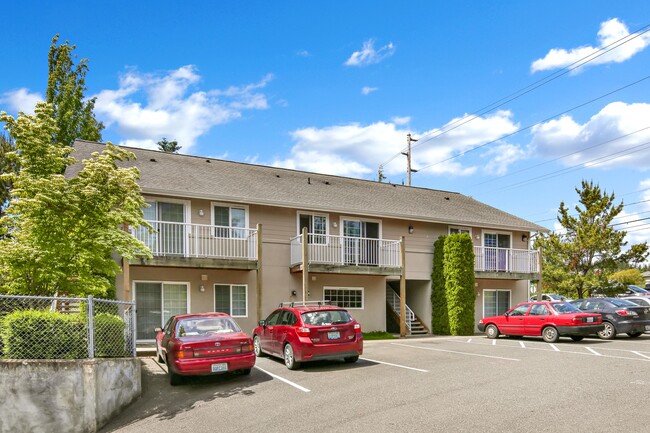 South Campus Place in Bellingham, WA - Building Photo - Building Photo