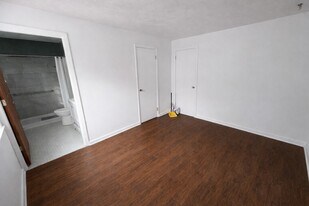 1604 Calloway St in Tuskegee, AL - Building Photo