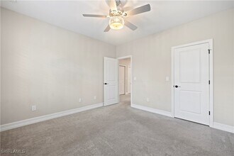 7324 Rockefeller Dr in Naples, FL - Building Photo - Building Photo