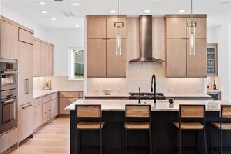 120 July Johnson Dr in Austin, TX - Building Photo - Building Photo
