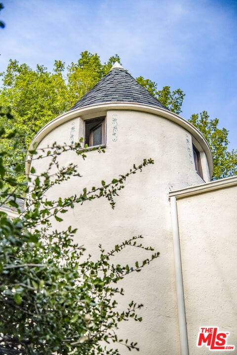 4458 Dundee Dr in Los Angeles, CA - Building Photo - Building Photo