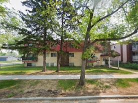 The View in Edmonton, AB - Building Photo