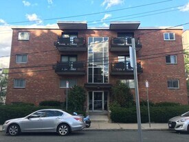 15 Euston Rd, Unit 10 in Boston, MA - Building Photo