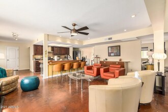 9410 N 36th St in Phoenix, AZ - Building Photo - Building Photo