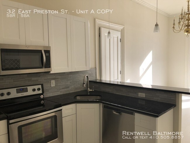 32 E Preston St-Unit -Unit A COPY in Baltimore, MD - Building Photo - Building Photo